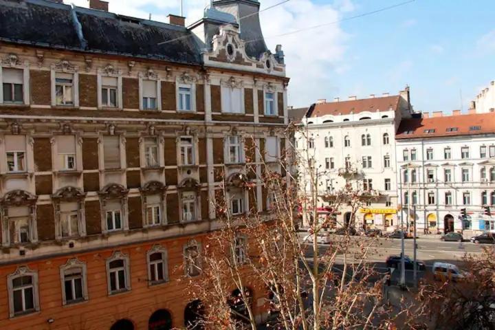 Mester4 Apartman Near To The Danube Будапеща Екстериор снимка