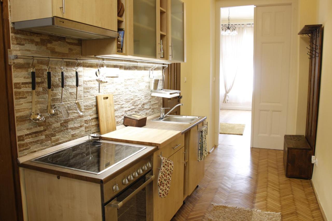 Mester4 Apartman Near To The Danube Будапеща Екстериор снимка
